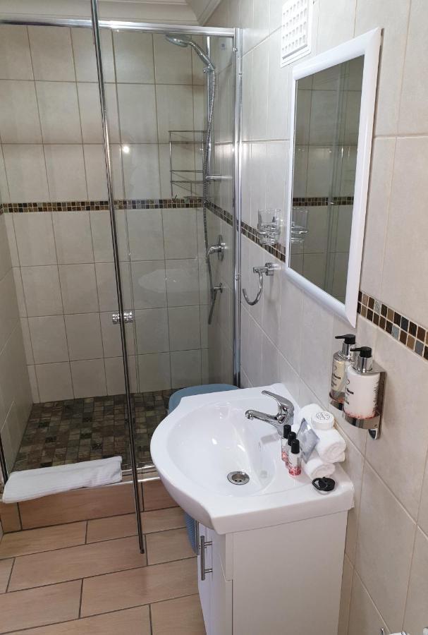 Harmony Haven Couples Retreat Appartamento Amanzimtoti Esterno foto